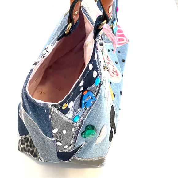 Tote Bag Designer with Patches and more by Patricia Adelson - Picture 7 of 8